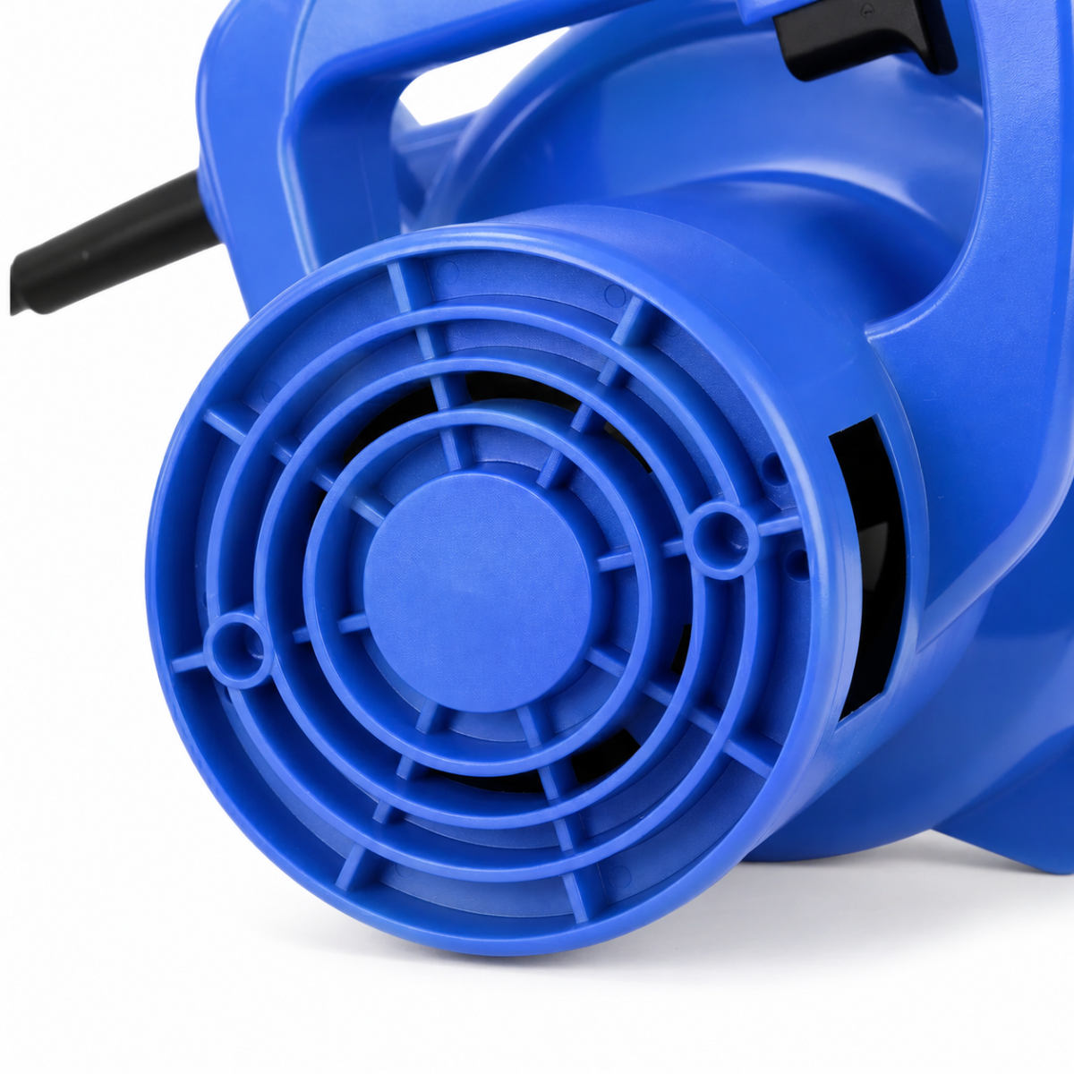 Gardnovia Breezeflow 85W Compact Electric Leaf Blower place